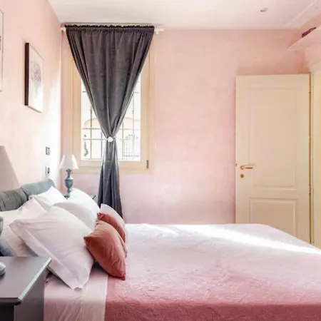 Apartament Tra Le Colline Di Con Ristorante *