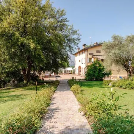 Apartament Tra Le Colline Di Con Ristorante *